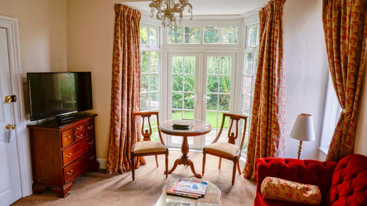 The Lake Country House Hotel & Spa Llangammarch Wells Dış mekan fotoğraf
