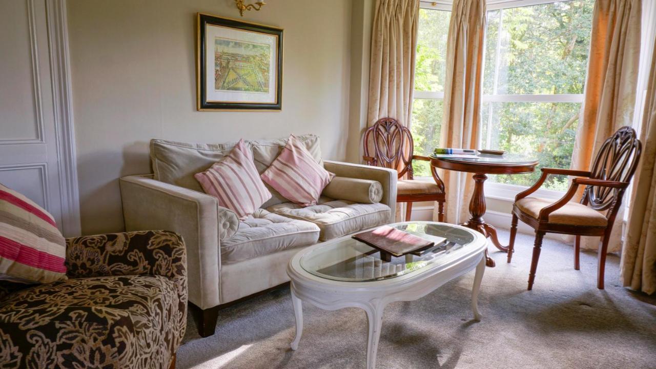 The Lake Country House Hotel & Spa Llangammarch Wells Dış mekan fotoğraf